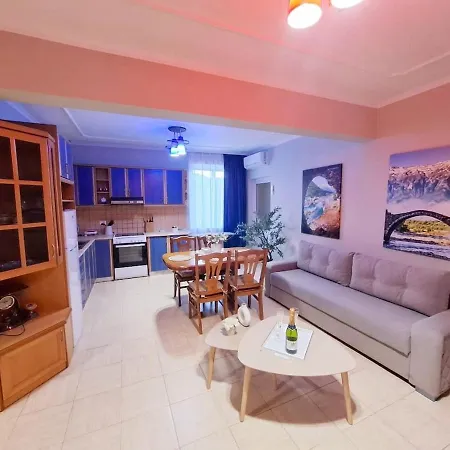 Apartamento Dhimarko *